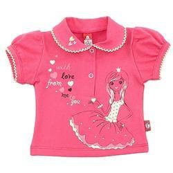 Koszulka malinowa z kołnierzykiem ozdobionym falbanką