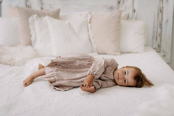 SUKIENKA Z FALBANKAMI W KROPKI CHERRY